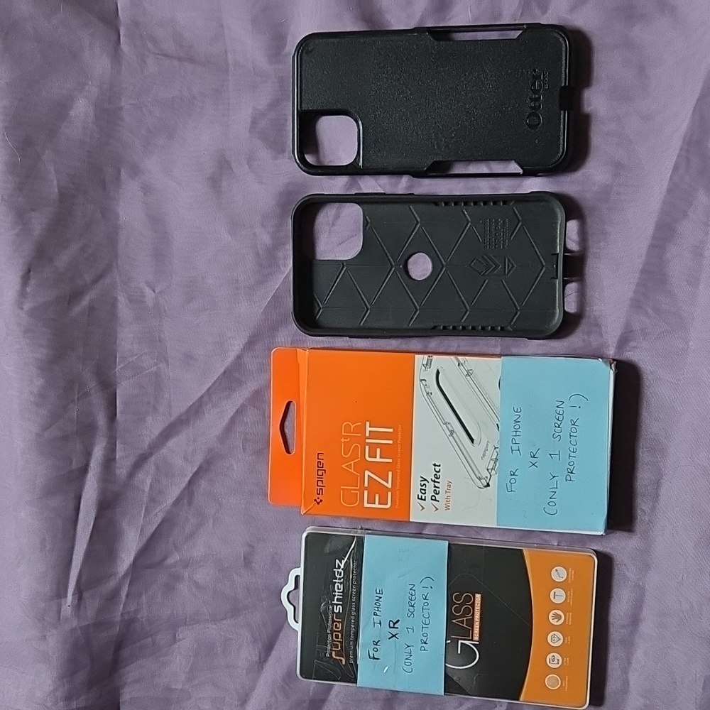 Iphone XR OtterBox Case & 2 glass screen protectors
